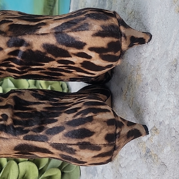 Vince Camuto Rastel 3 Leopard Print Mid-Calf Boots - Picture 9 of 11